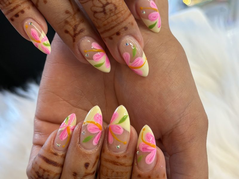 Inside Bare Nail Bar